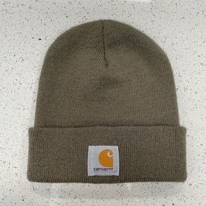 Carhartt Beanie cleaned & combed